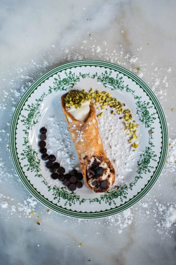 Cannolo sicilien - dessert italien Caudéran