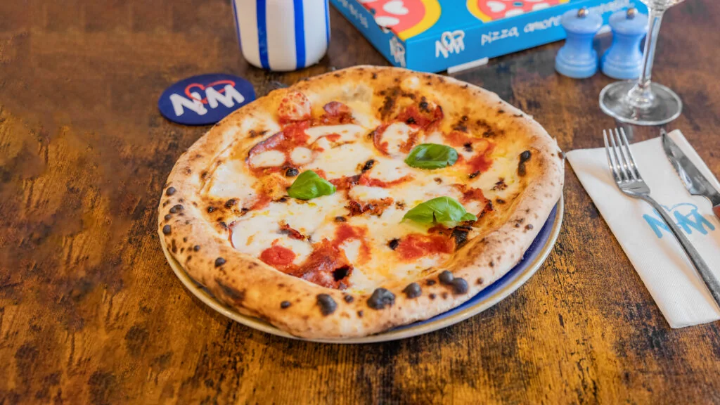 Pizza Pepperoni à emporter ou livrée à Caudéran — Bordeaux