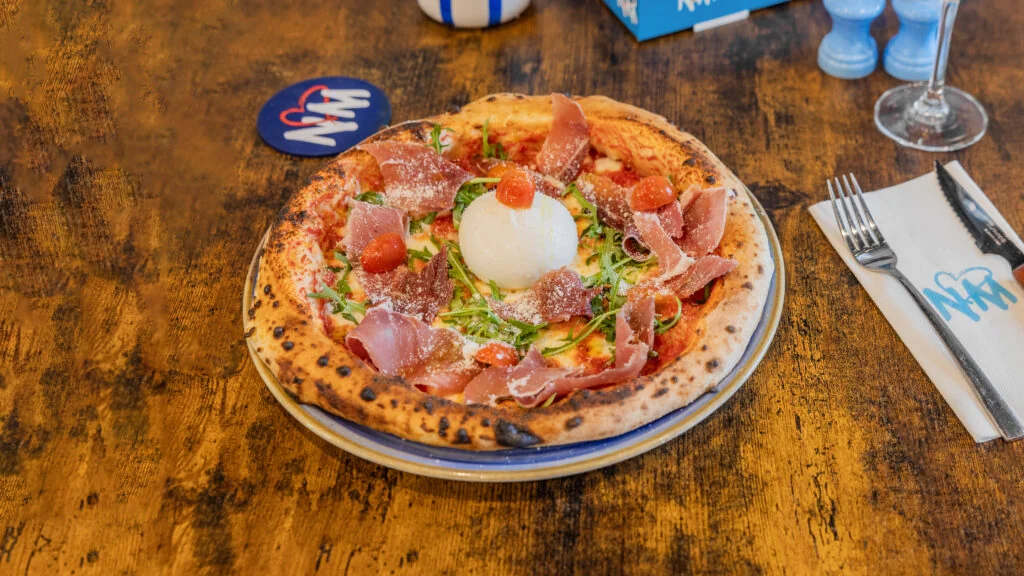 Pizza PRIMAVERA ROSSA à emporter ou livrée à Caudéran — Bordeaux
