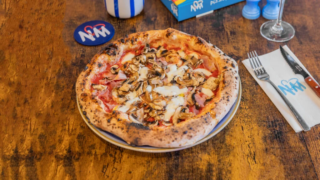 Pizza REGINELLA — notre pizzeria napolitaine à Caudéran Bordeaux