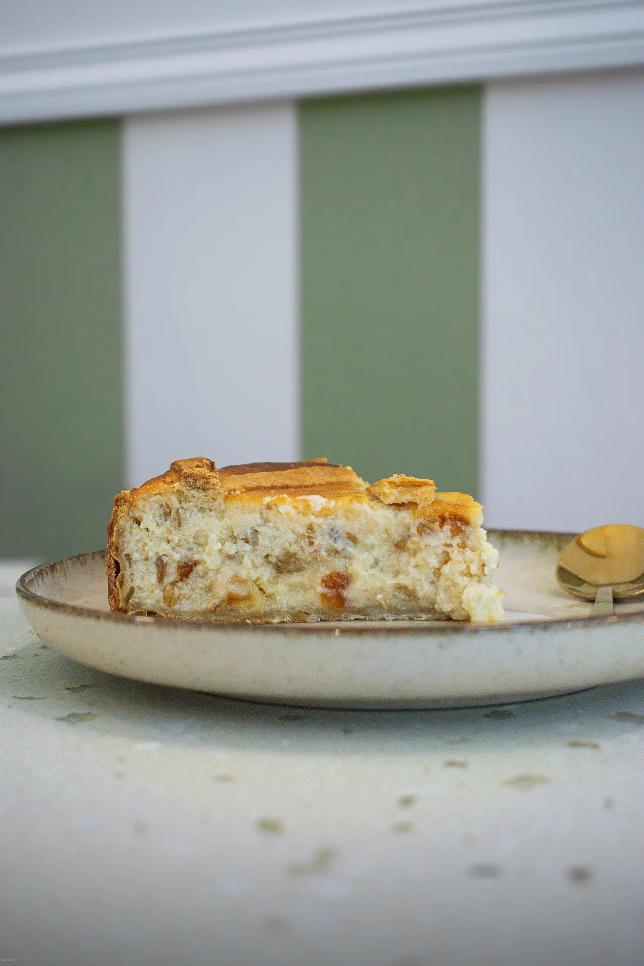 Façade de la pizzeria Da Michele à Naples, file d’attente sur la Via Sersale